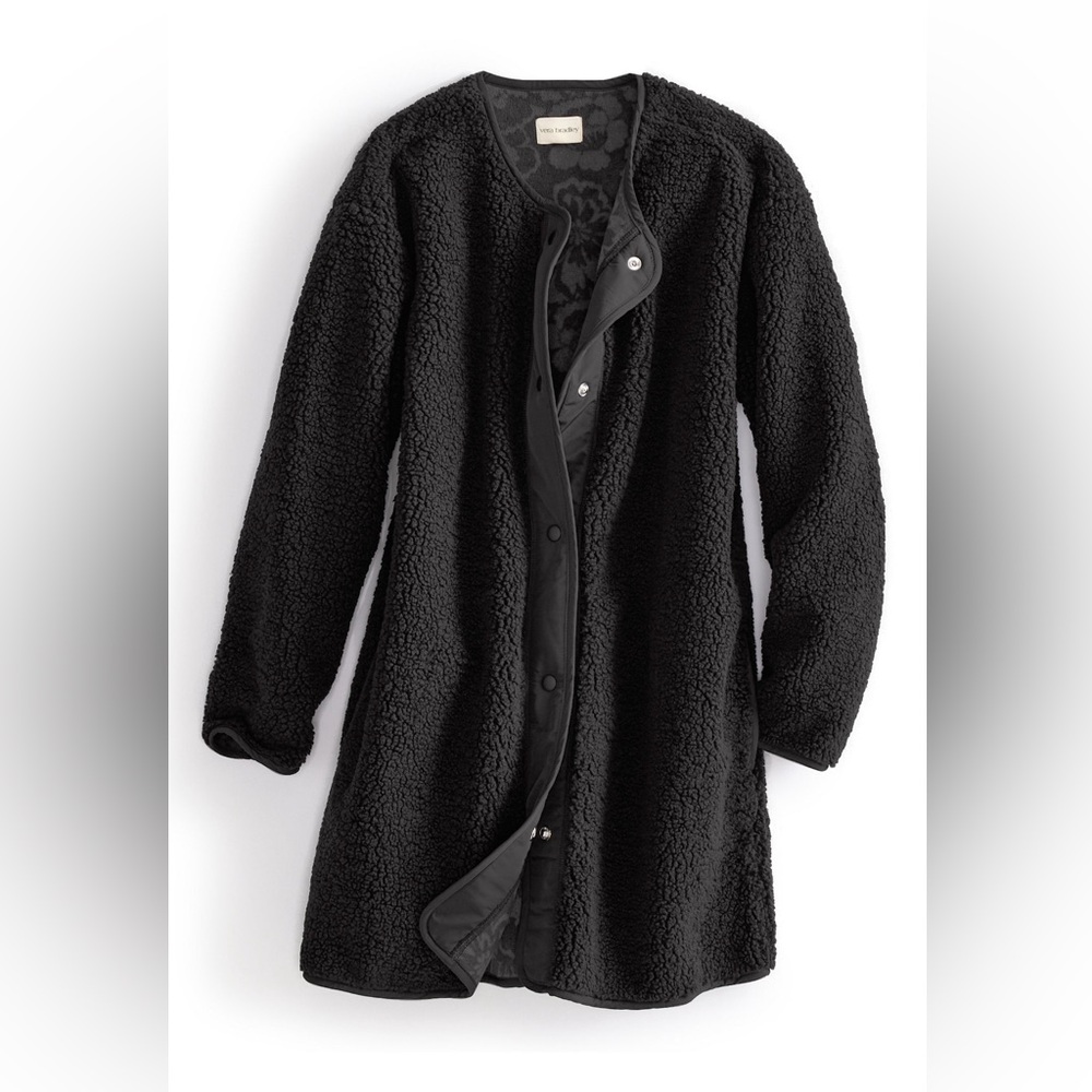 Vera Bradley Black teddy jacket . It fits like a medium or large size.